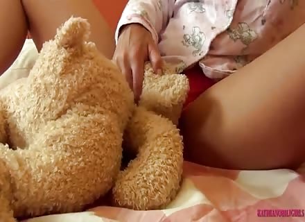 Kathia Big Ass Stepdaughter Fucked Before Sleep