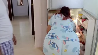 Refrigerator Raid: Big Bootied Milf Gets Unexpectedly Fucked While Checking Her Refrigerator