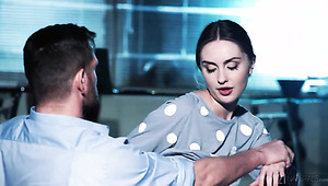 Attractive Babe Feels Nice Giving A Nice Solid Blowjob As She Wanna Eat Cum