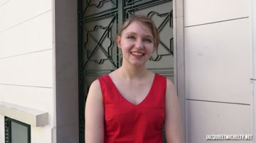 Marine, 19 Ans, De Dijon