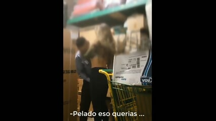 Me Follo A Empleado De Walmart