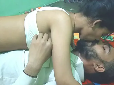 See As This Indian Mature Wifey Gets Drilled By A Youthful Fellow’s Rock Hard Manmeat   No Way Can She Stand Against!